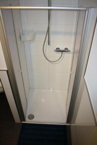 Ένα μπάνιο στο Schöne 60qm große Wohnung Mainz-Lerchenberg ZDF +23 φωτογραφίες
