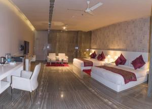 Φωτογραφία από το άλμπουμ του The Opal σε Rāmpur