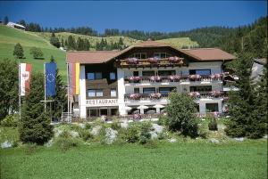 Widok na góry z tego hotelu
