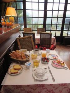 صورة لـ Hotel Anne De Bretagne BLOIS في بلوا