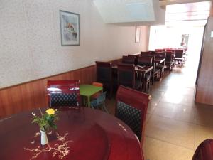 Posezení v ubytování Hotel Am Flughafen