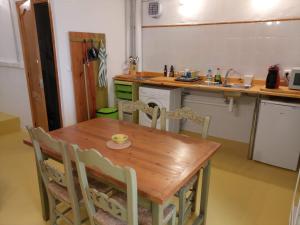 Kuchyňa alebo kuchynka v ubytovaní Mayor 17 Apartamento 2