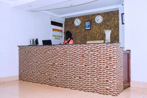 Vstupní hala nebo recepce v ubytování Diamonds Hotel Kampala