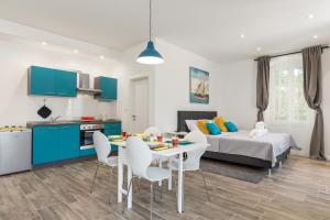 Kuhinja ili čajna kuhinja u objektu SeaBed Rooms&Studio Split