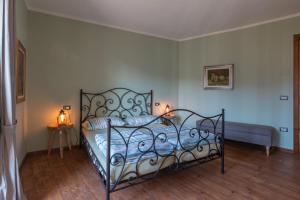 A bed or beds in a room at Casa San Francesco