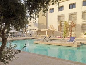 Bazén v ubytovaní Terminus City Center Oujda alebo v jeho blízkosti