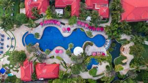 Bazén v ubytování Wora Bura Hua Hin Resort & Spa nebo v jeho okolí
