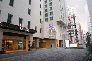 Budova, kde se hotel nachází