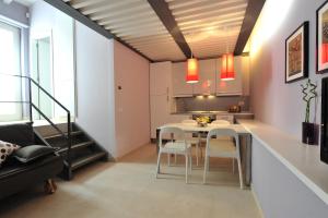 A kitchen or kitchenette at Foresteria Pellegrino