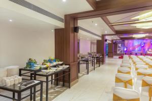Fotografie z fotogalerie ubytování Krishna Palace Hotel v destinaci Bhayandar