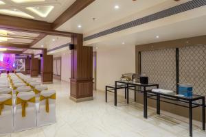 Fotografie z fotogalerie ubytování Krishna Palace Hotel v destinaci Bhayandar