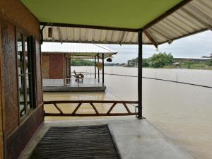 Billede fra billedgalleriet på River Marina Resort i Uthai Thani