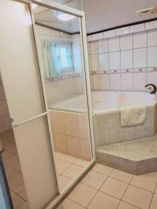 Ένα μπάνιο στο Keton Motel Hualien