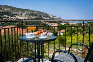 Balkón nebo terasa v ubytování Cephalonian Countryside Villa