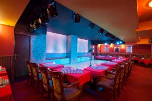 Fotografie z fotogalerie ubytování Al Sarab Hotel v Dubaji + 37 fotografií