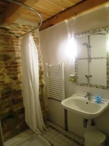 Ванна кімната в Medieval Apartments Frauendorf