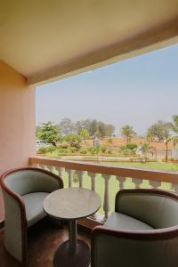 Balcone o terrazza di The Byke Old Anchor Beach Resort & Spa