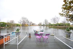 Výhled na řeku, která protéká v blízkosti bed and breakfast