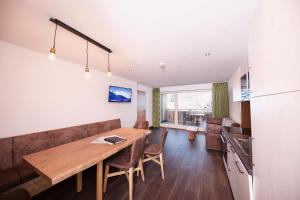 Dining area sa apartment