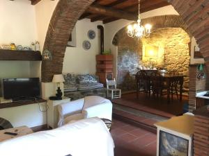 A bed or beds in a room at Relax totale nel Bosco Lucca