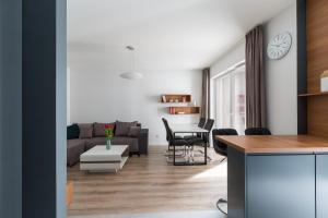 Część wypoczynkowa w obiekcie Luksusowy apartament przy Targach
