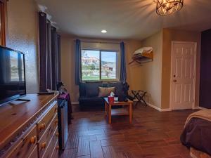 Gallery image of Bryce Trails Bed and Breakfast in Tropic
