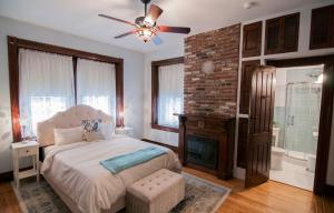 Gallery image of George Washington Wood Bed & Breakfast in Conshohocken