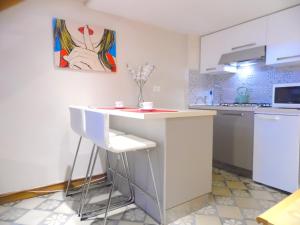 Appartamento Sognoにあるキッチンまたは簡易キッチン
