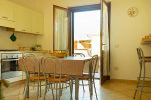 A cozinha ou kitchenette de I Leoncini
