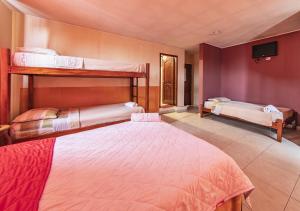 Postel nebo postele na pokoji v ubytování Hostal Oro Orense