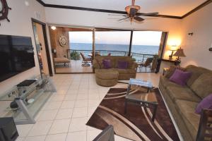 a living room with a view of the ocean at 2BR 2 BA Sonoran Sea 407-E in Puerto Peñasco