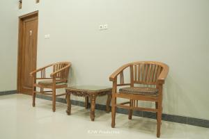 Posezení v ubytování M Stay Guest House Jogja