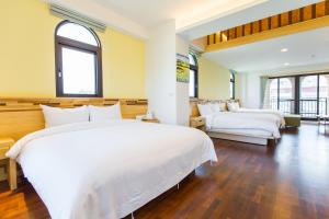 Letto o letti in una camera di Post-mountain view