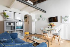 A kitchen or kitchenette at Rome as you feel - Grotta Pinta apartments