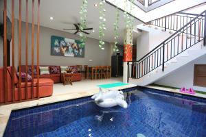 Πισίνα στο ή κοντά στο family villa sanur