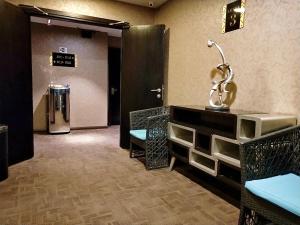 Kylpyhuone majoituspaikassa Kidurong Inn