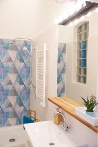 Kúpeľňa v ubytovaní Self check-in Cozy Stylish Flat by Vaci Street + 26 fotografií