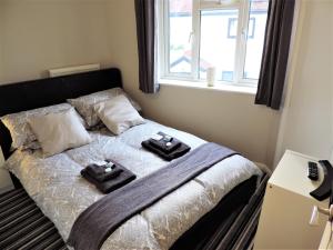 Imagem da galeria de 1 Bed Bagshot Pennyhill Accommodation em Bagshot