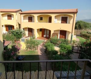 バデージにあるSea House Sardinia - Casa Smeraldoの家のバルコニーからの眺め