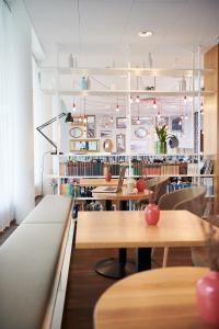 Essential by Dorint Basel City餐厅或其他用餐的地方