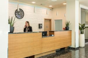 Επισκέπτες που μένουν στο Hotel Mondo