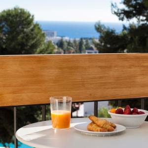 マルベーリャにあるSeaview flat with Sunny Balcony - Central Marbellaのギャラリーの写真