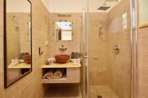 Bagno di Nof 10