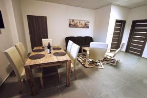 "U Čápa" Krásný apartmán v Sedleci休息區