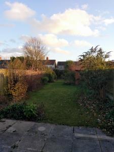 En have udenfor Wyken House - 3 Bedroom House Coventry - Sleeps 5