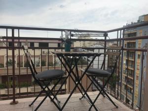 A balcony or terrace at B&B Cagliari Ariosto