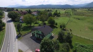 Billede fra billedgalleriet på Green apartment Plitvice i Rakovica