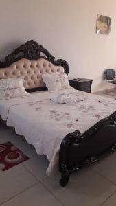 Postel nebo postele na pokoji v ubytování Hôtel des îles + 11 fotografií