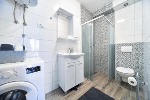 Koupelna v ubytování Deluxe Apartments Franić