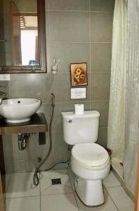 A bathroom at Hotel Nicanor